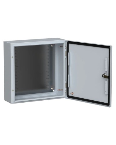 ЩМП-40.40.15 УХЛ1 IP66 400х400х150 TITAN 5 (TI5-10-N-040-040-015-66). Шкаф металлический с монтажной платой. IEK в Хасавюрте